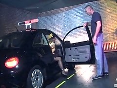 Horny female taxi driver gets cum from a satisfied customer
