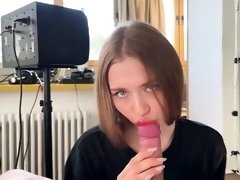 Sensual teen works her luscious lips on every inch of cock